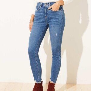 Loft Curvy Skinny High Rise Frayed Hem Ankle Jean